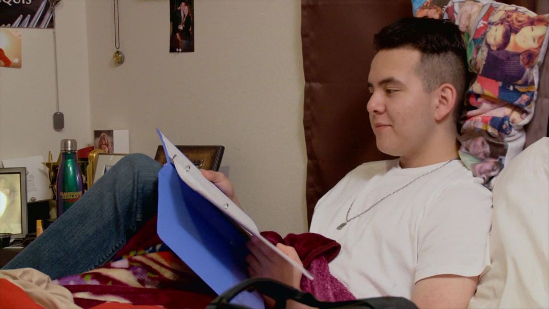 Johnny isn’t sure if he’s gay Johnny isn’t sure if he’s gay